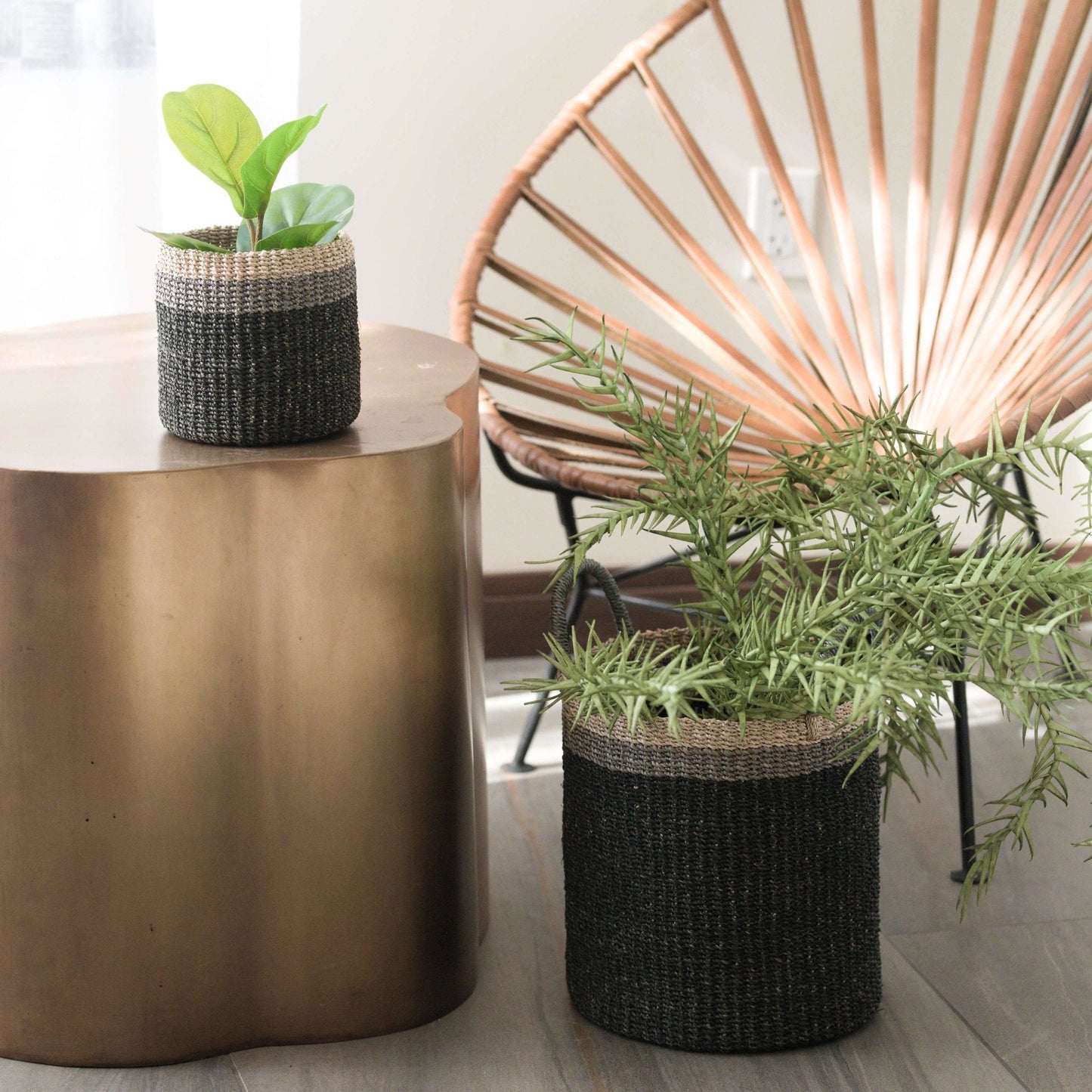 Black Tabletop Mini Basket