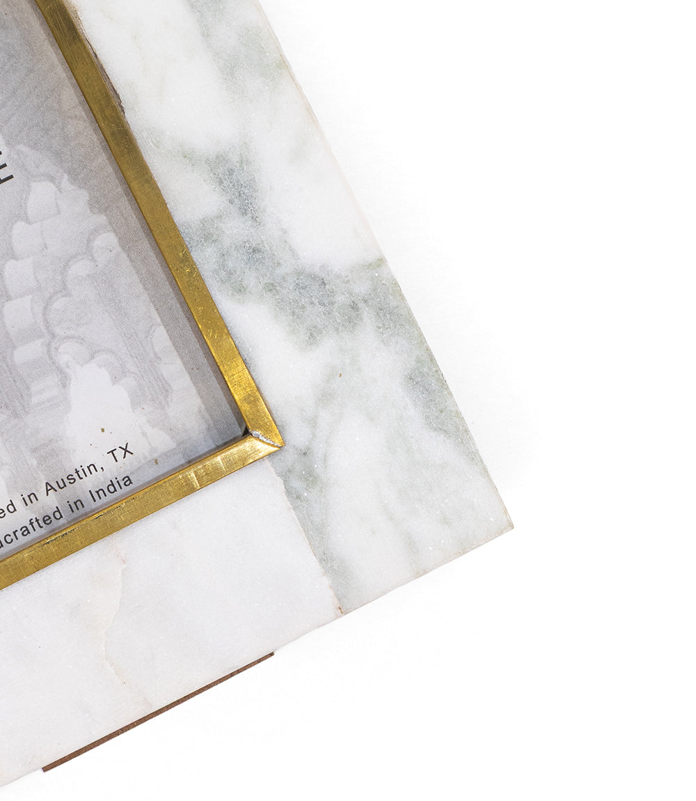 Sammita Arch 4x6 White Picture Frame - Carved Marble Brass Inlay