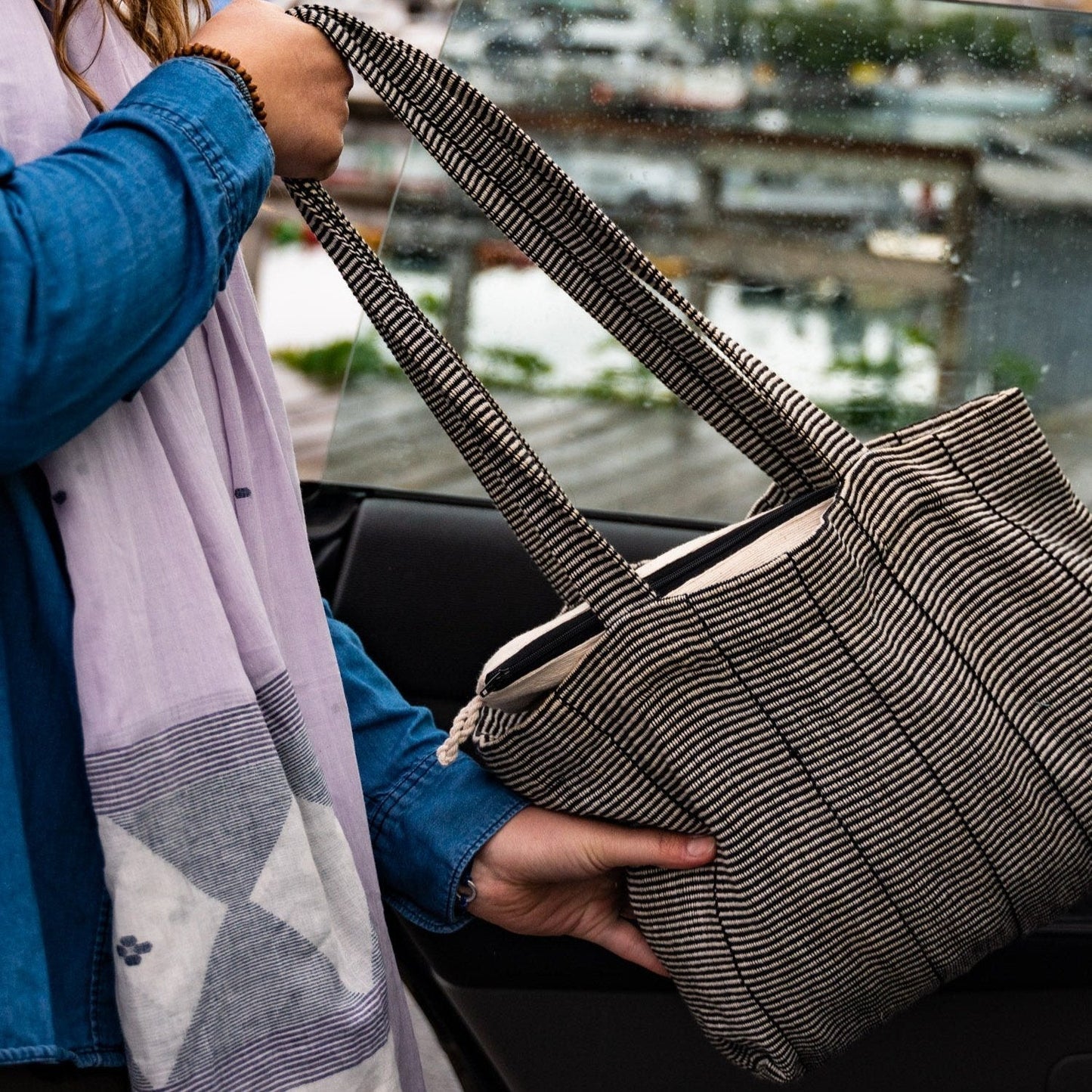 Cotton Weave Tote to Go