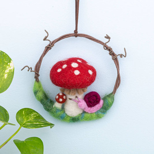 Mushroom Snail Mini Wreath