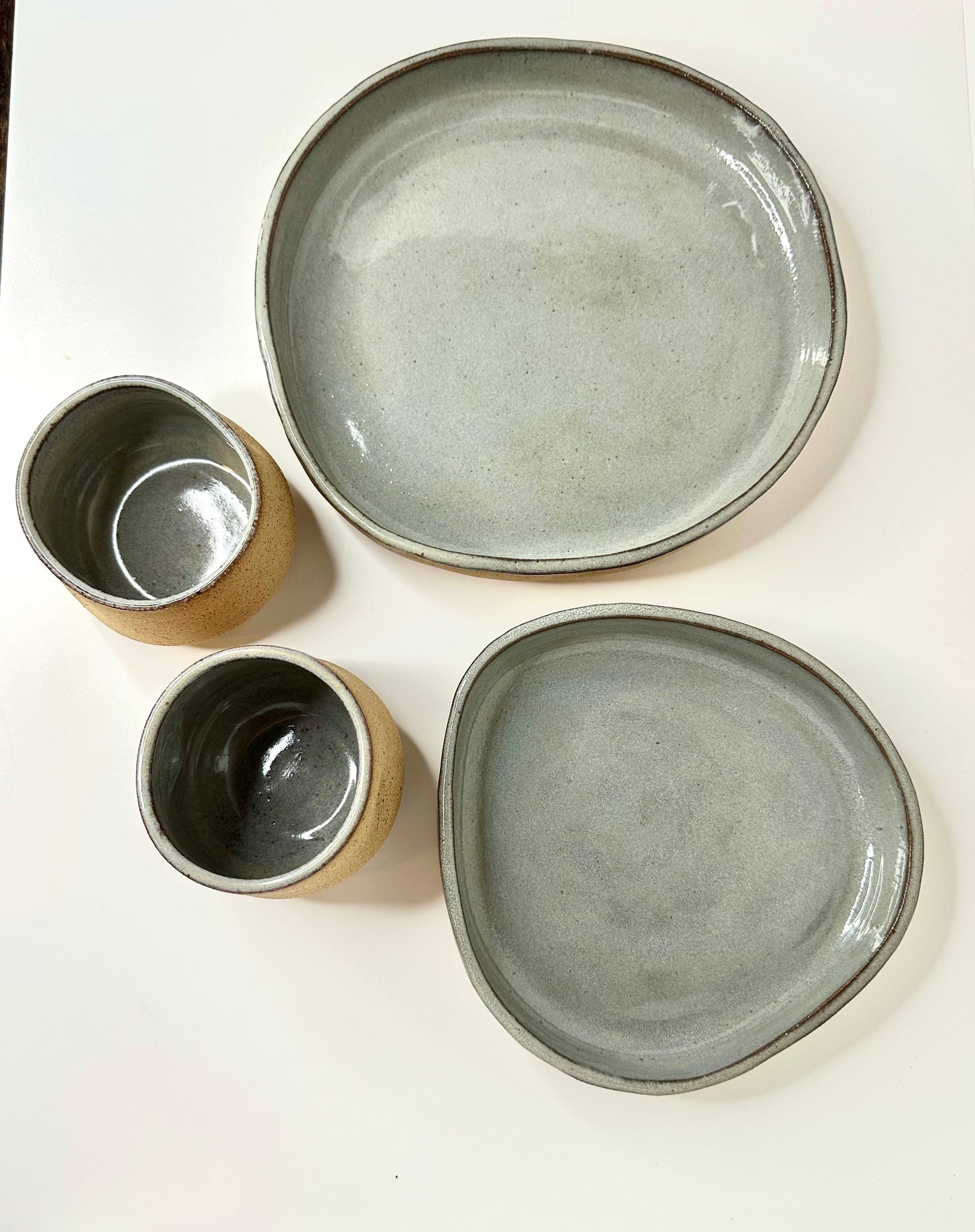 PLATES BUNDLE Mushroom Sizes: 8.5 and 6 inches