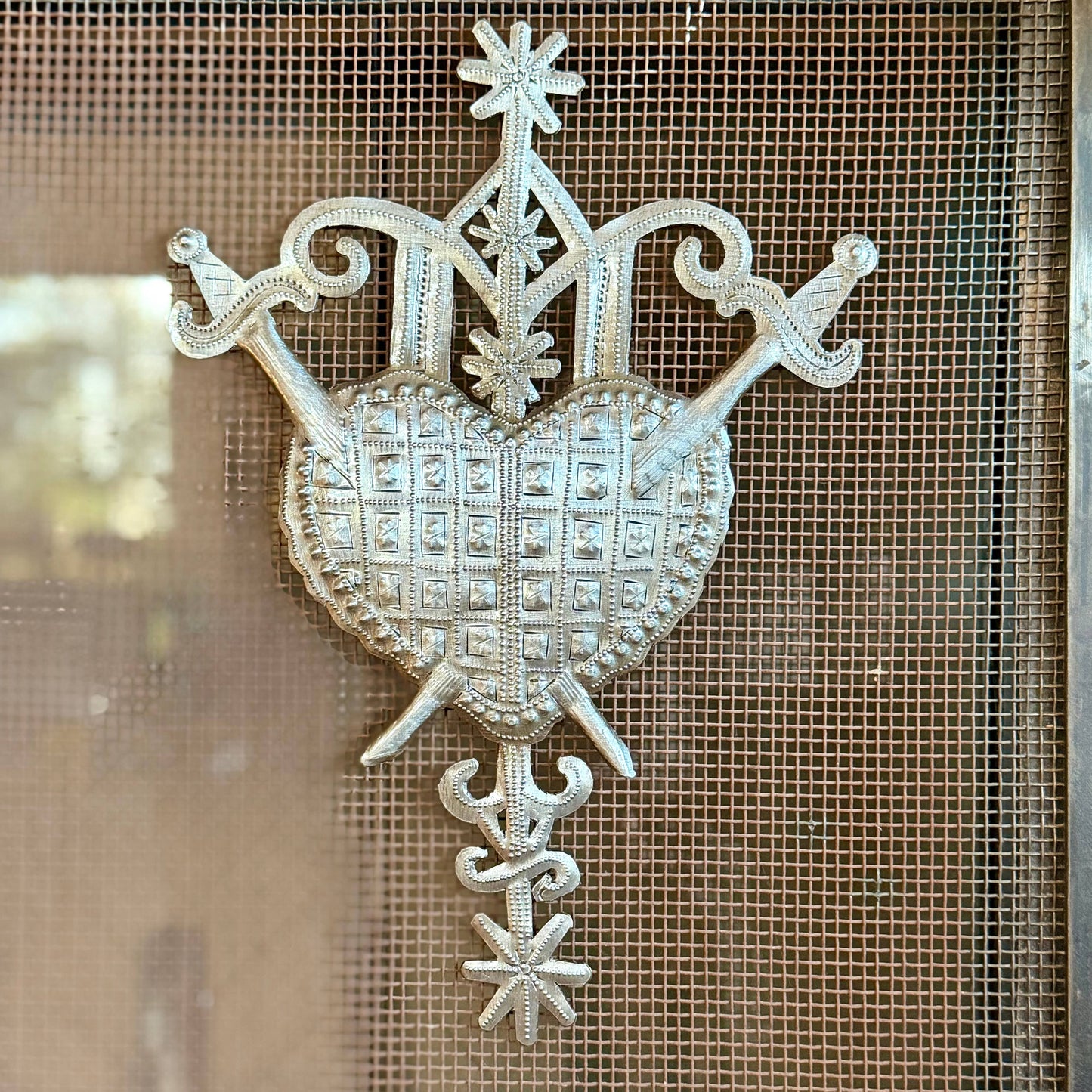 Erzulie Dantor Veve Heart – Handmade Haitian Metal Wall Art