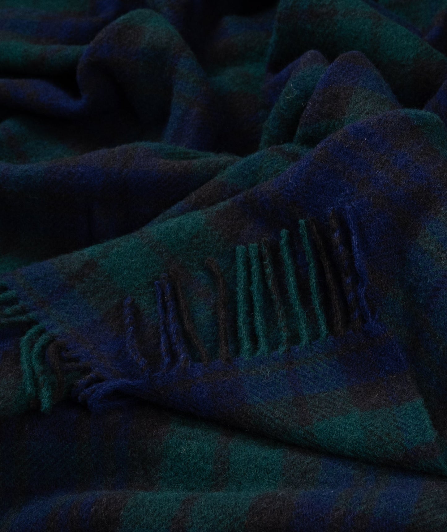 Highland Tweeds Pure New Wool Fluffy Throw - Black Watch