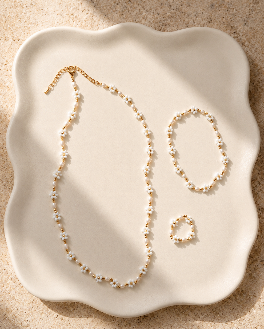 Freshwater Pearl and Flower Beaded Necklace