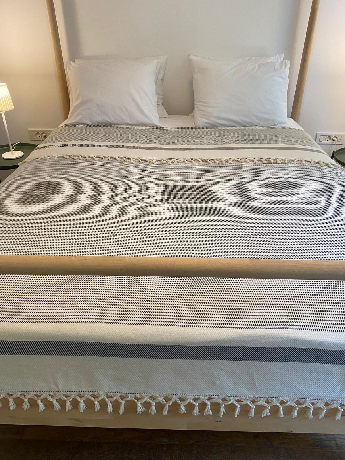Pixel Blanket