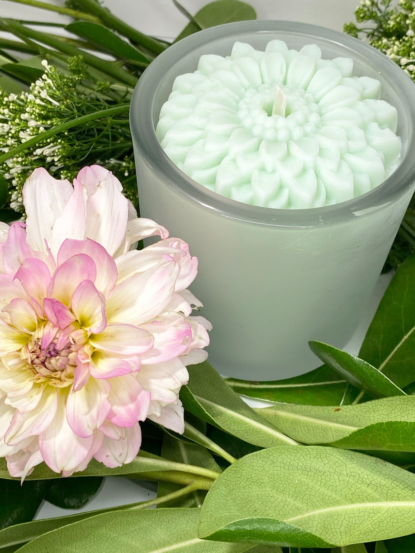 Dahlia Flower Candle