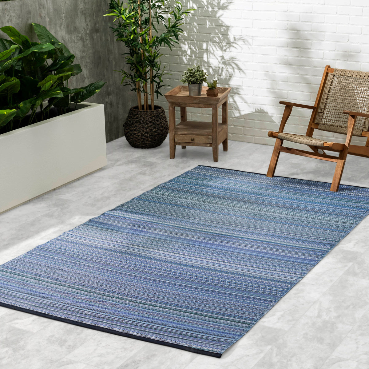 Cancun - Striped Outdoor Rug for Patio