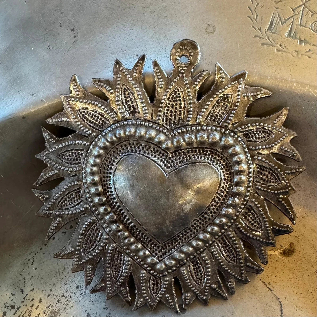 Artisan Handmade Sacred Heart with Flowers Wall Accent 4"