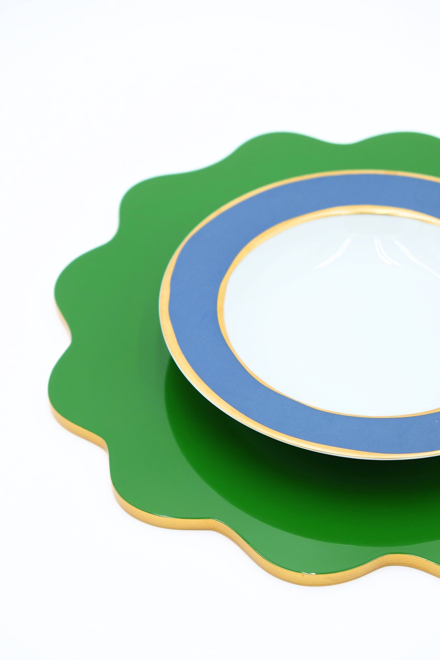 Garden Green Scalloped Lacquerware Placemat Set
