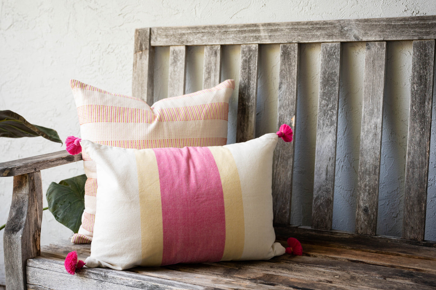 Saroj Hand Loom Pillow Cover - 14"x20"