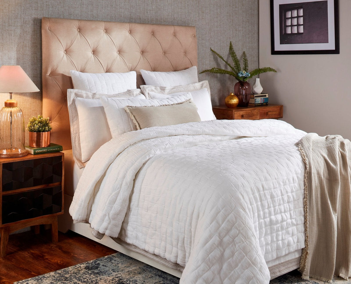 Sophie Hand Pinched Linen Quilt