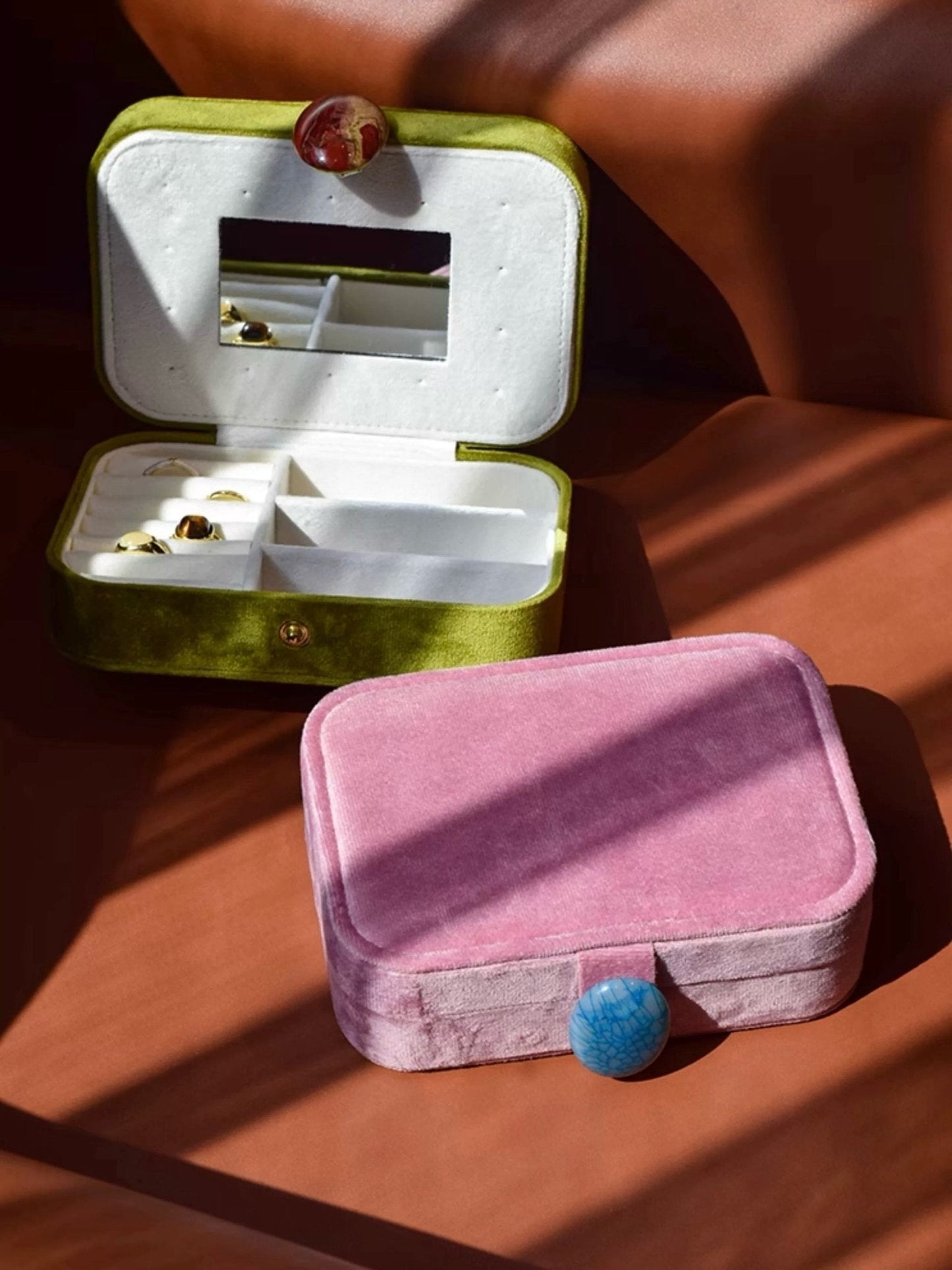 Pebble Jewelry Box