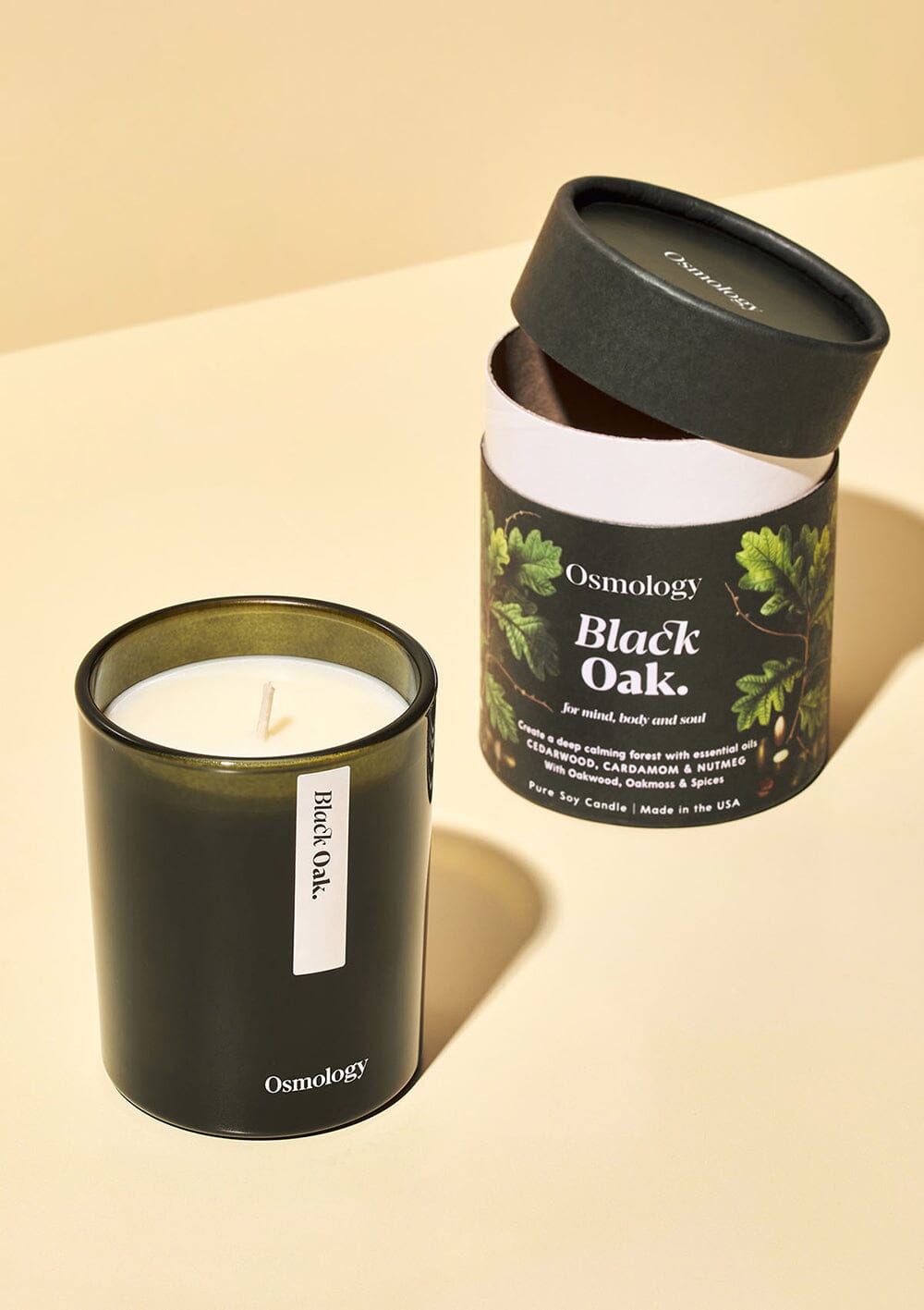 Black Oak Scented Candle - Cedarwood Cardamon and Nutmeg