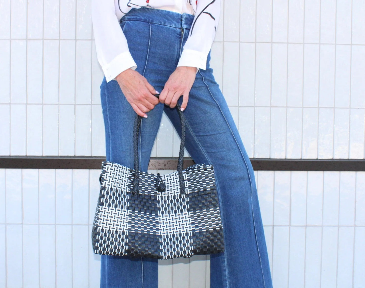 The Midi Piper Handwoven Tote · Recycled Plastic