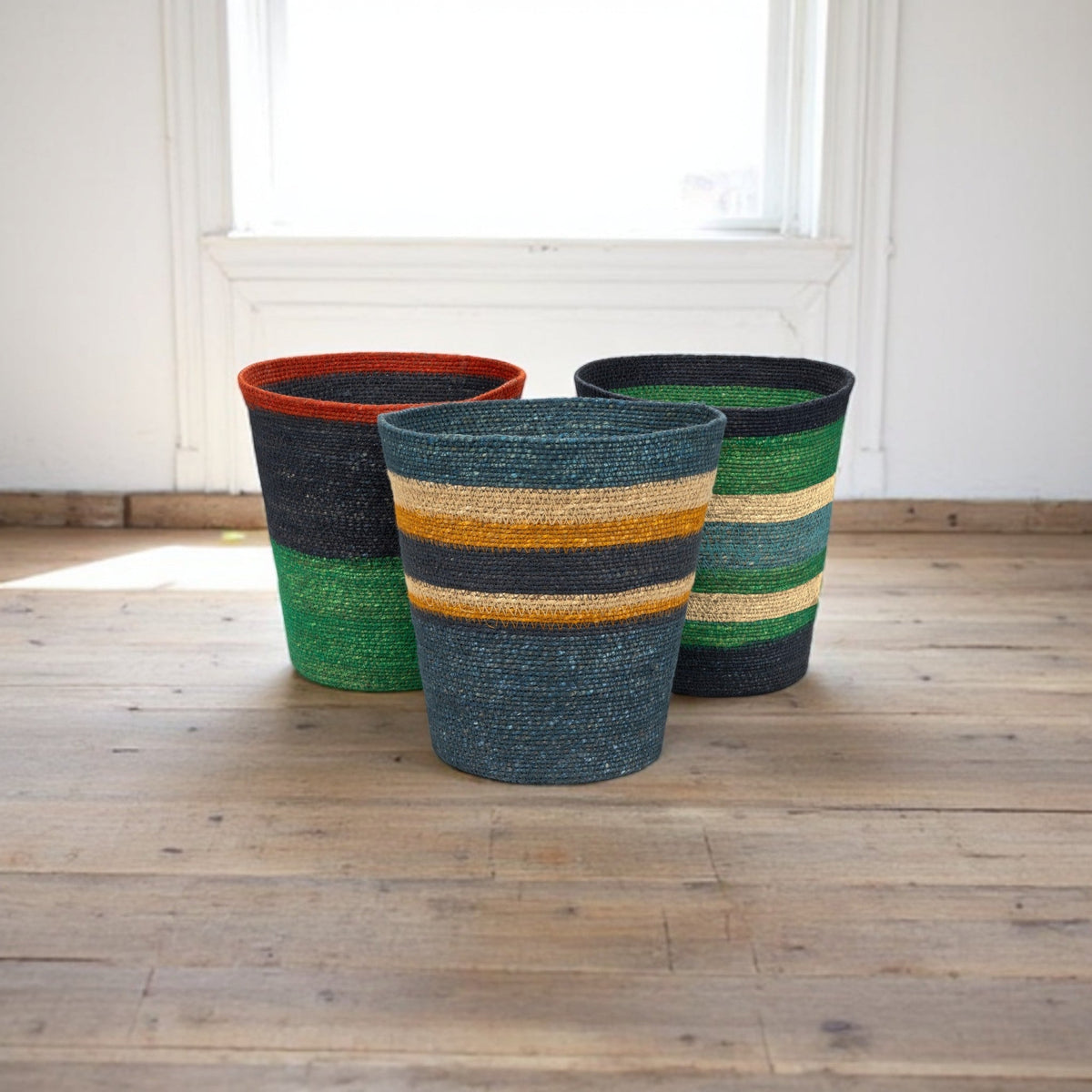 Striped Seagrass Waste Paper Basket in Pompadour / Midnight