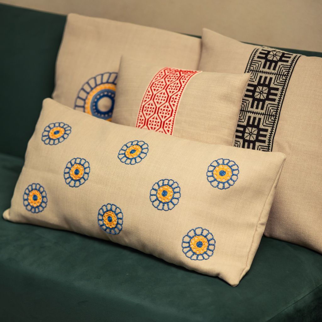 Tahriri Lumbar Pillow Cover