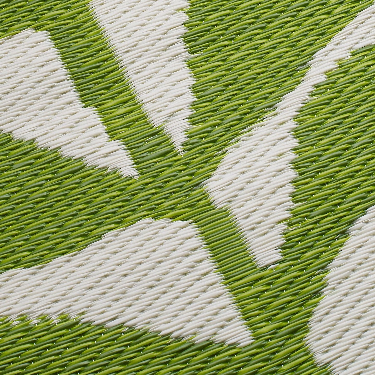Hilo - Green Outdoor Rug for Patio