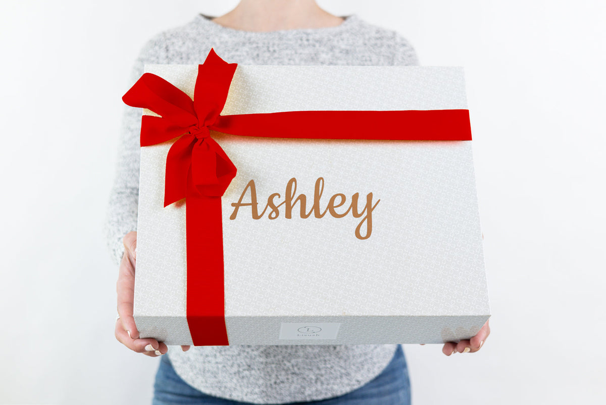 Christmas Love Gift Basket, Galentine’s Day for celebrating friendship - Gift Set Box - show your Friend some LOVE