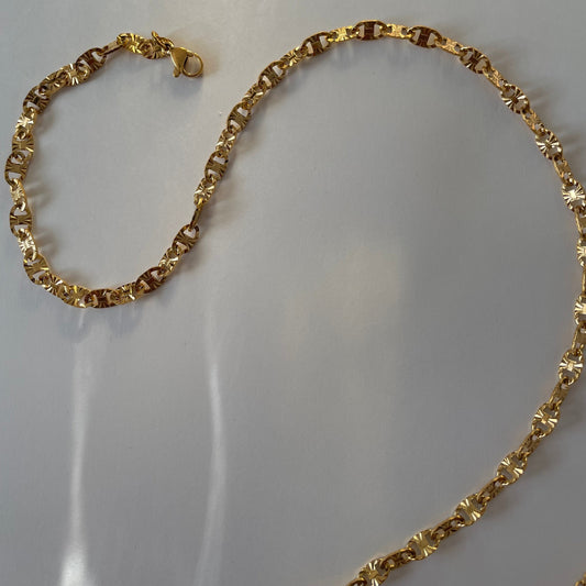 Nora Necklace