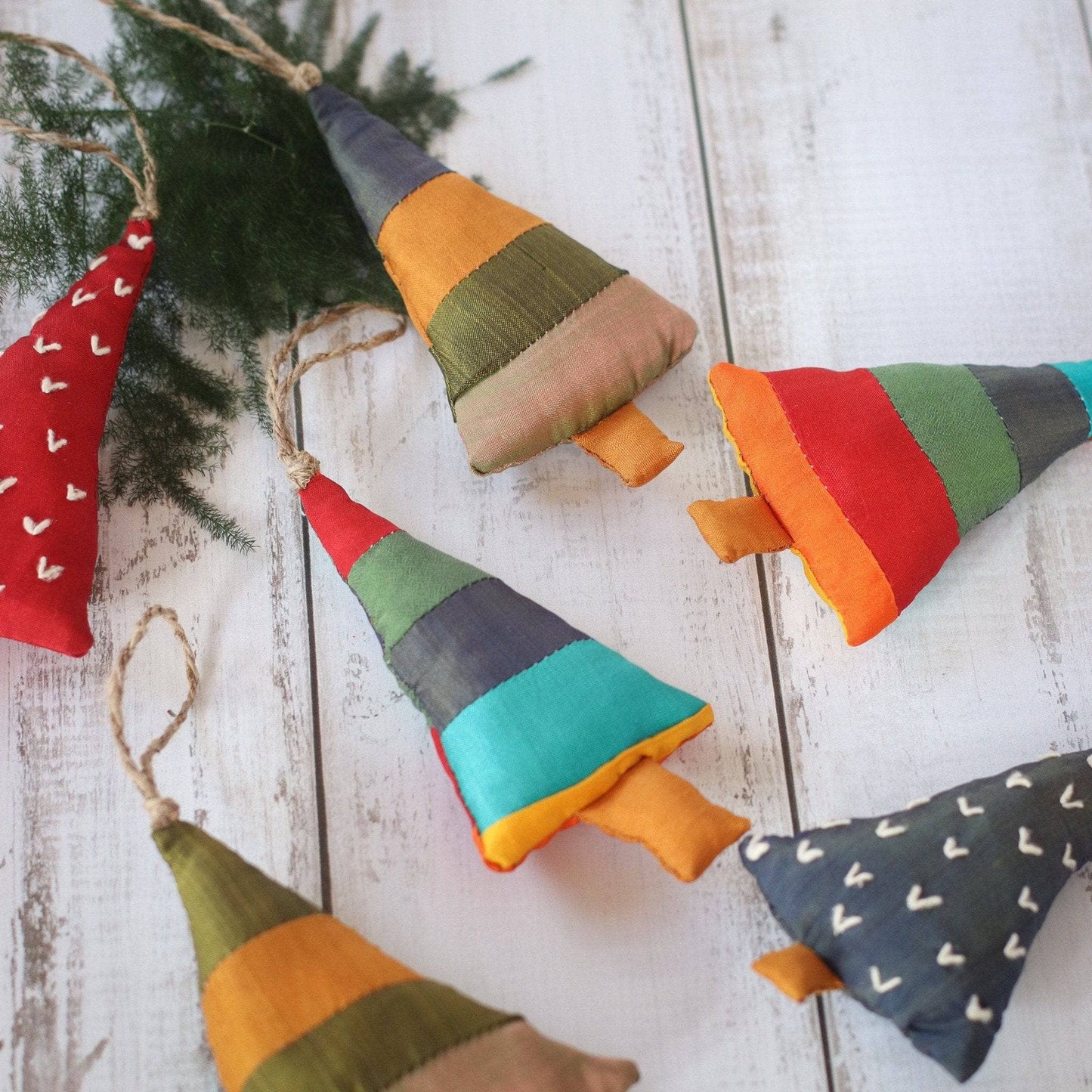 Rustic Christmas Trees Sewing Kit