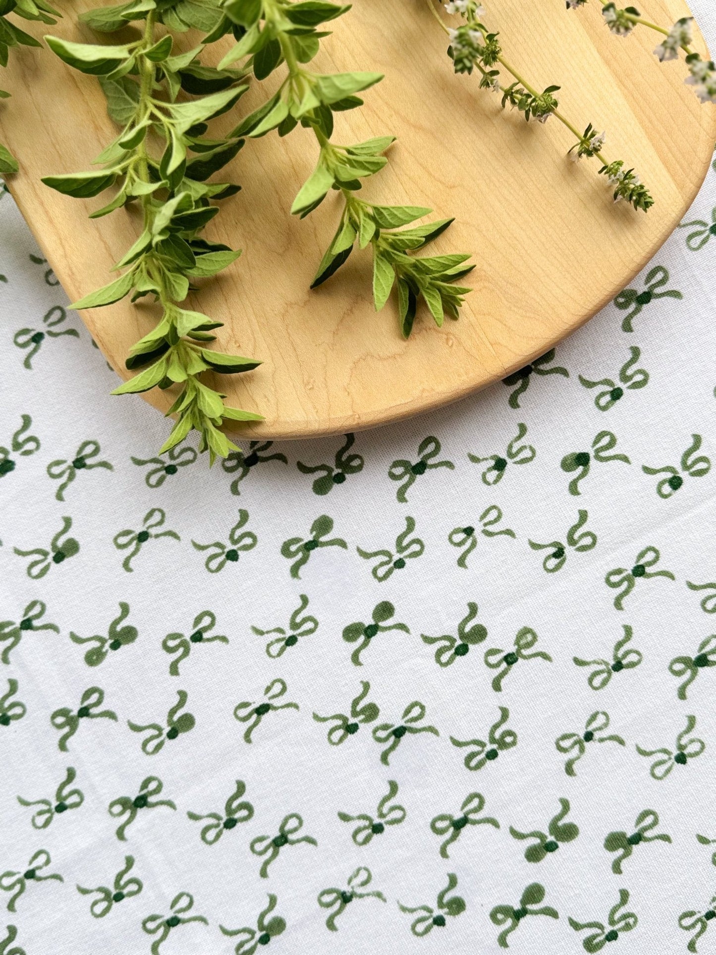 Table Throw - Bow, Sage & Evergreen