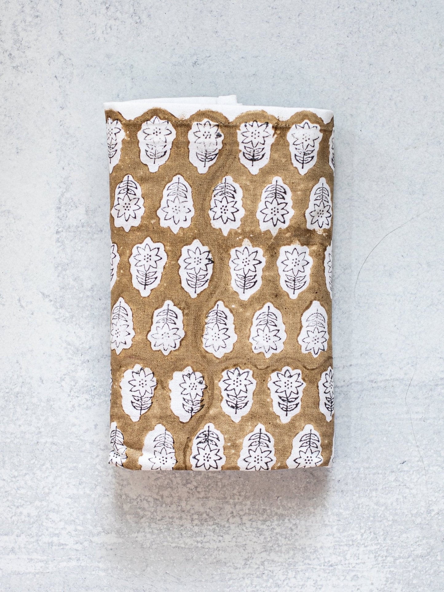 Table Throw (Ivory) - Lily - Chai & Black