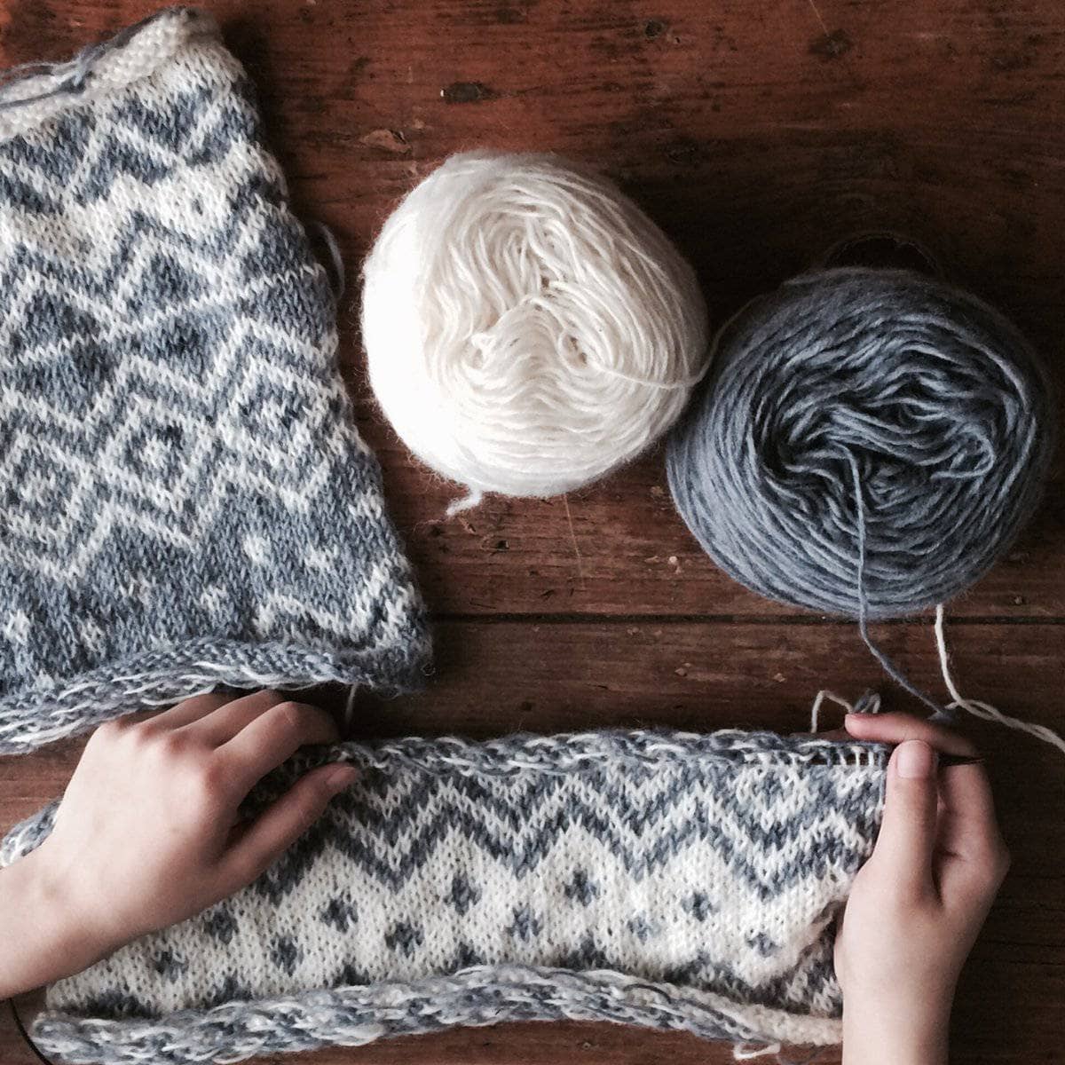 The Bjerge Pillow Knit Pattern