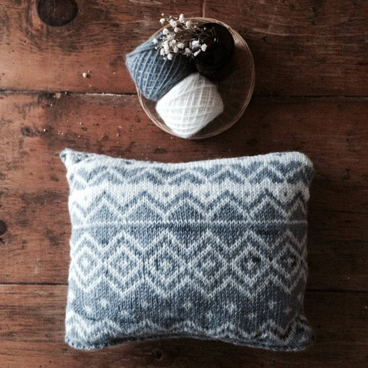 The Bjerge Pillow Knit Kit