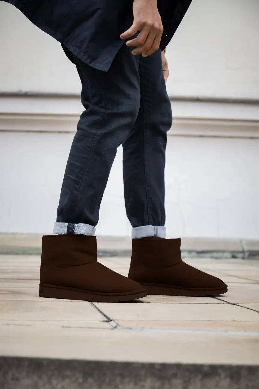 Vegan suede dark brown ankle shoes with warm lining