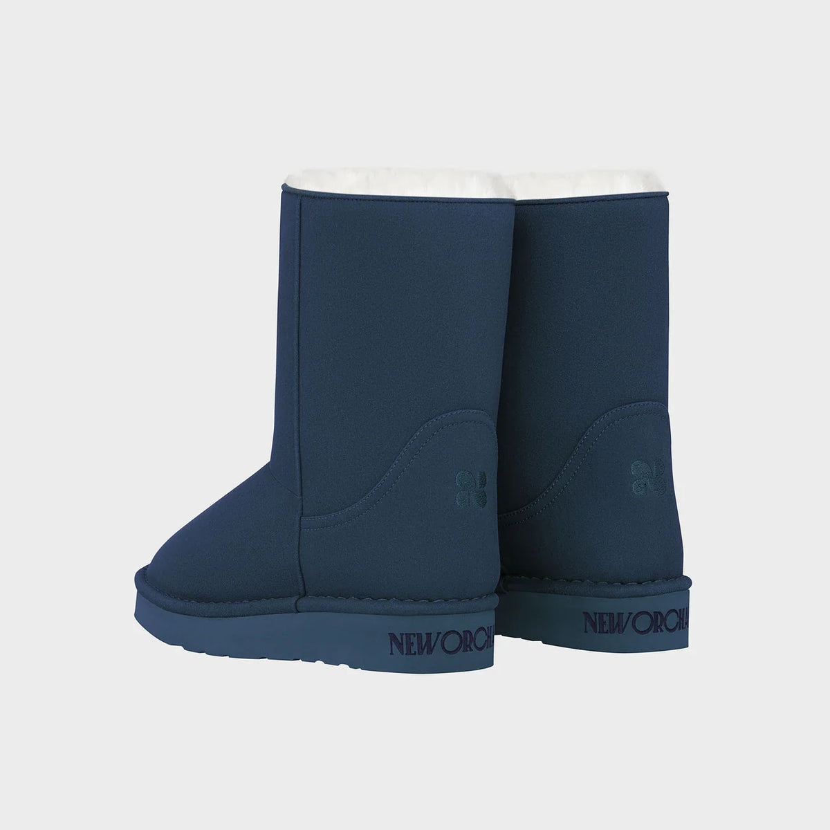 Vegan ugg-like boots in blue – cruelty-free and cozy