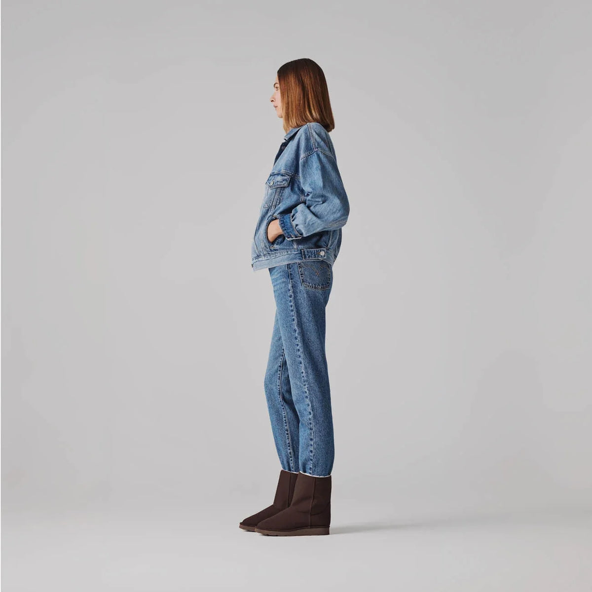 Vegan ugg-like boots in dark brown with white faux fur – cruelty-free
